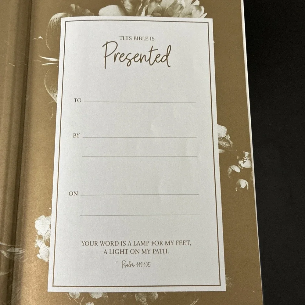 Women's Devotional Bible, NIV, Hardcover, Comfort Print by Zondervan (Very Good)